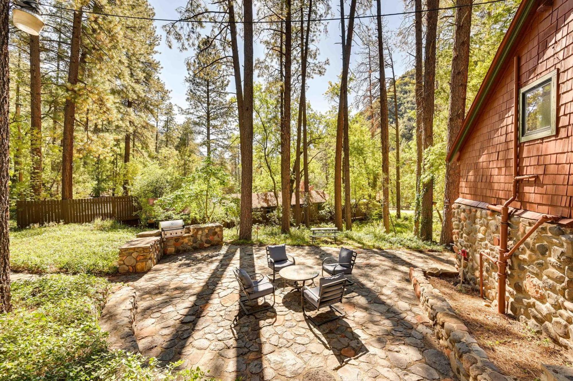 Peaceful Sedona Retreat With Patio And Mtn Views! Apartment ภายนอก รูปภาพ