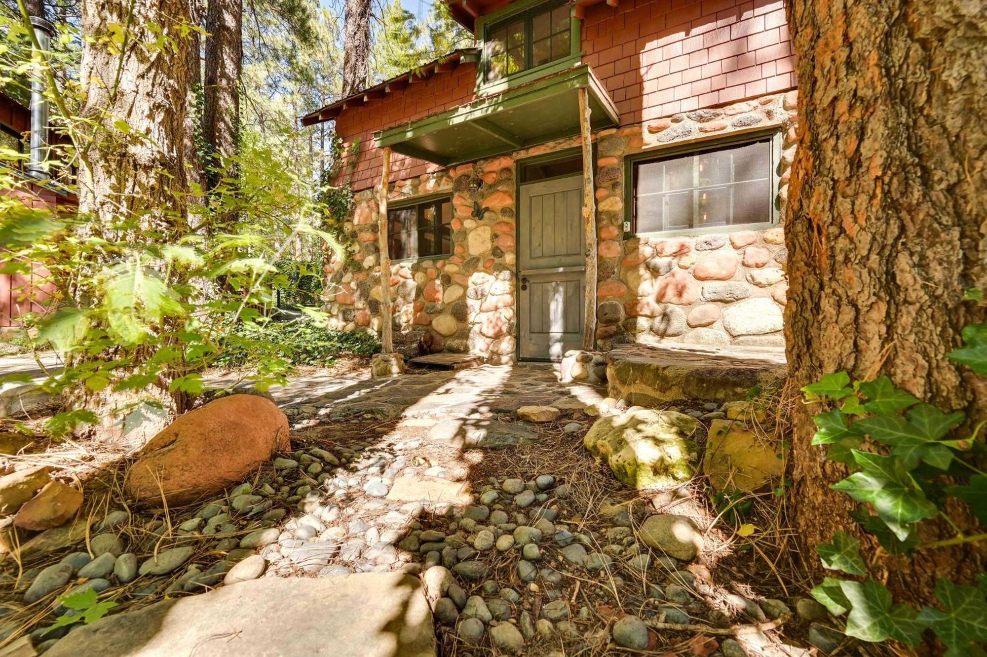 Peaceful Sedona Retreat With Patio And Mtn Views! Apartment ภายนอก รูปภาพ