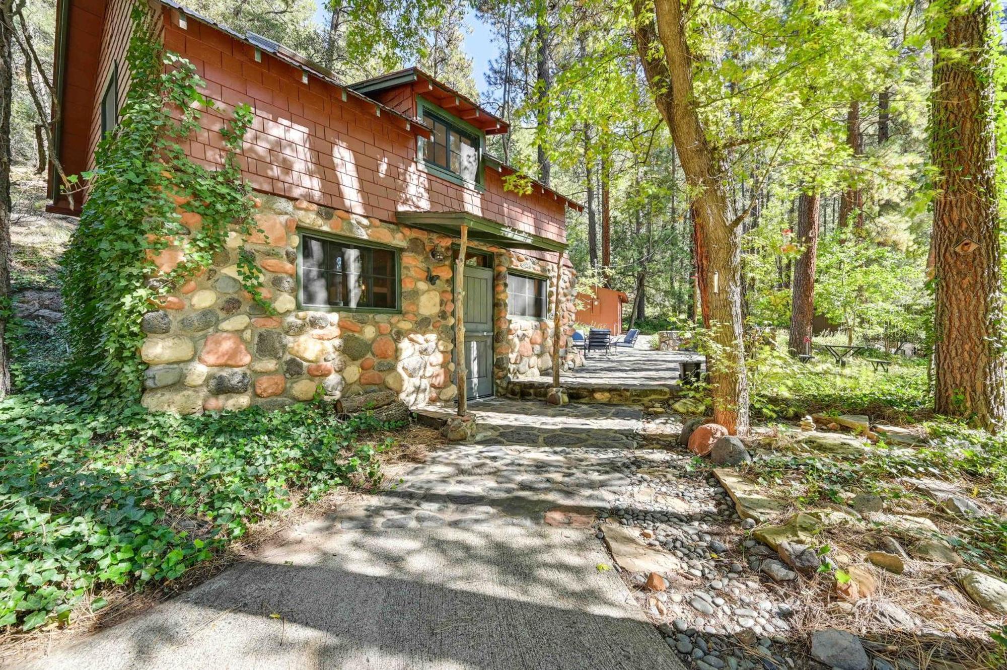 Peaceful Sedona Retreat With Patio And Mtn Views! Apartment ภายนอก รูปภาพ